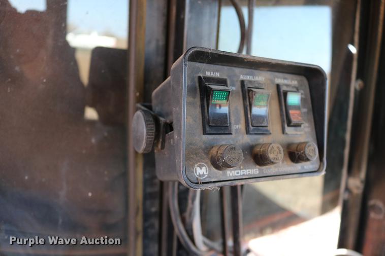 image for item DC3726 Sunflower 9130-40 no-till air seeder