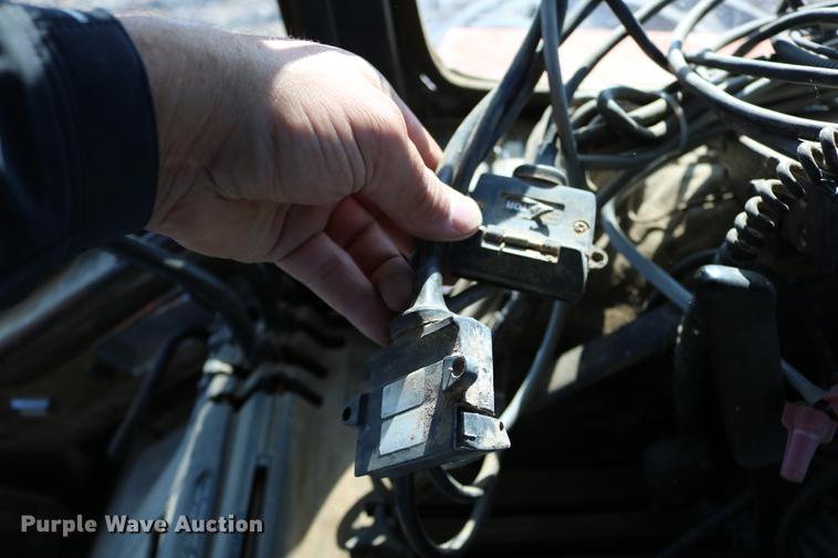 image for item DC3726 Sunflower 9130-40 no-till air seeder