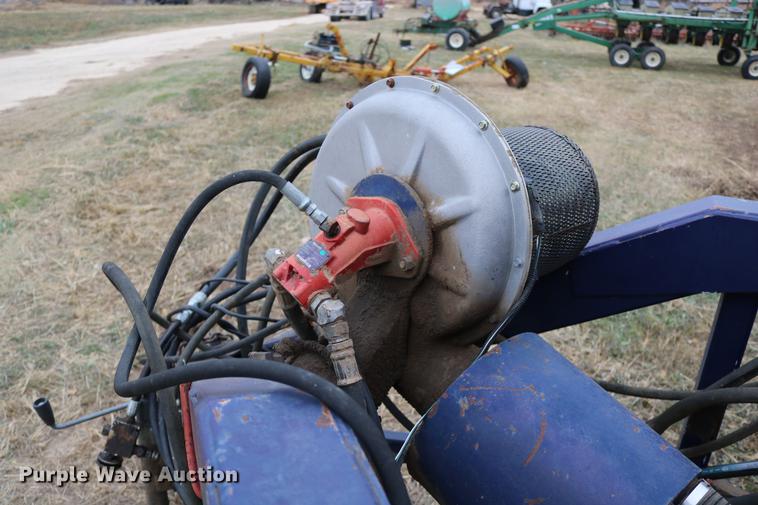 image for item DC3726 Sunflower 9130-40 no-till air seeder