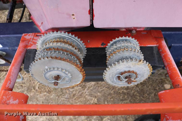 image for item DC3726 Sunflower 9130-40 no-till air seeder