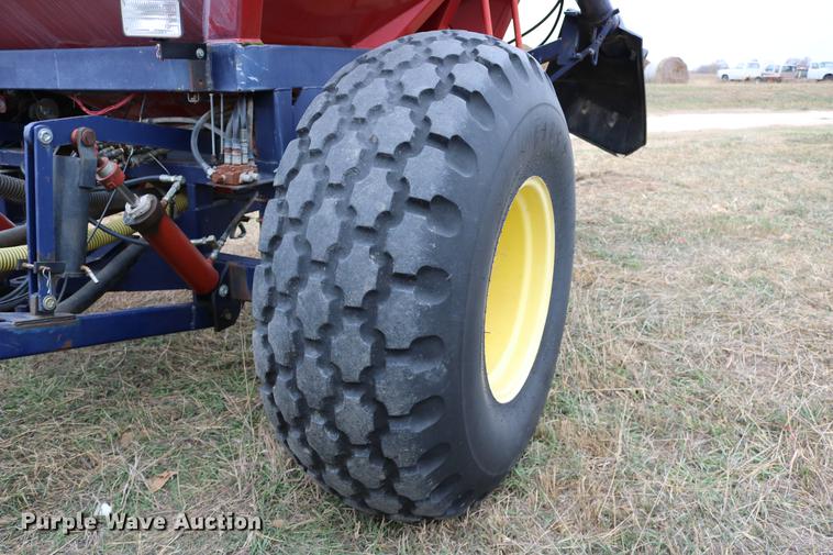 image for item DC3726 Sunflower 9130-40 no-till air seeder