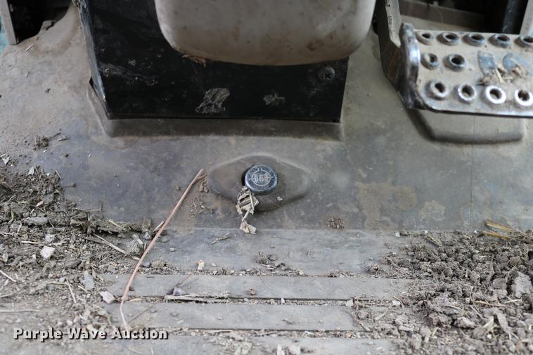 image for item DC3736 John Deere 7430 MFWD tractor