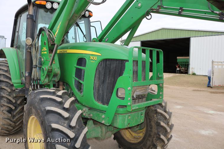 image for item DC3736 John Deere 7430 MFWD tractor