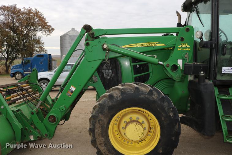 image for item DC3736 John Deere 7430 MFWD tractor