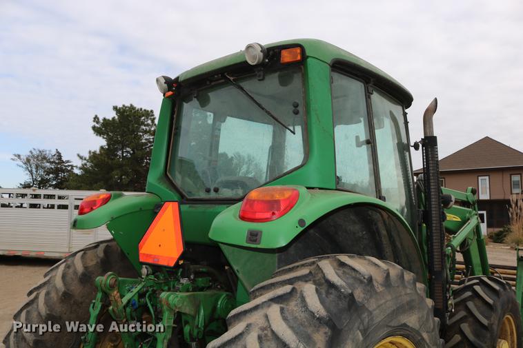 image for item DC3736 John Deere 7430 MFWD tractor