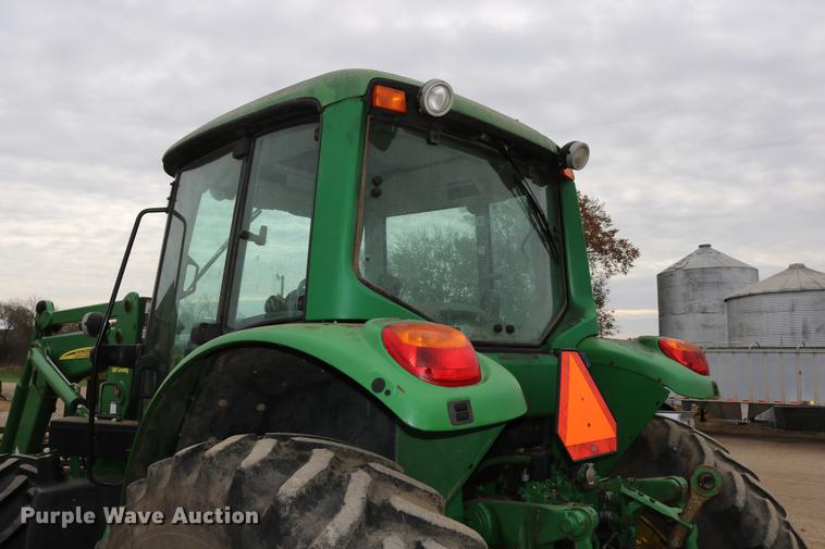 image for item DC3736 John Deere 7430 MFWD tractor