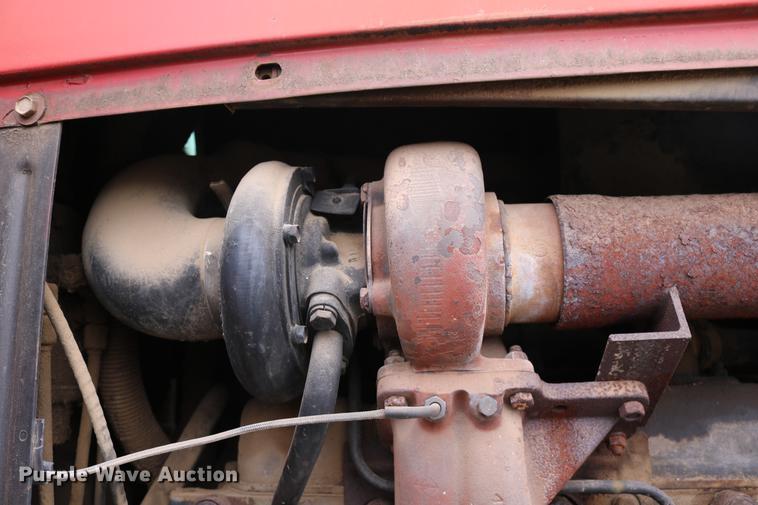 image for item DC3741 1984 International 5088 MFWD tractor