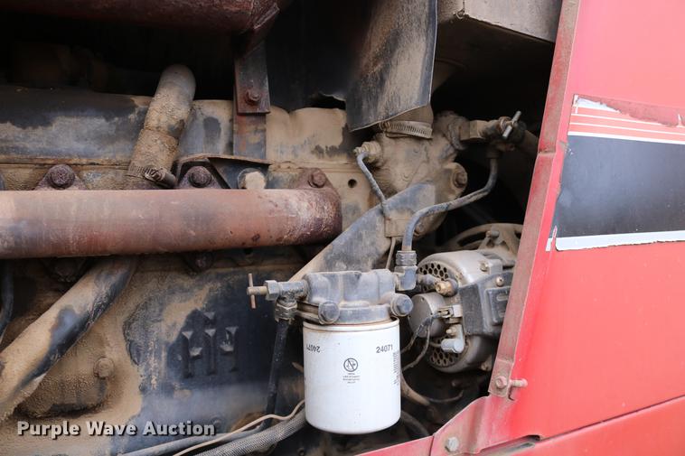 image for item DC3741 1984 International 5088 MFWD tractor