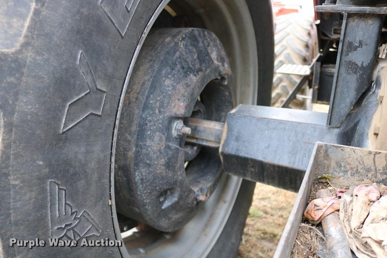 image for item DC3741 1984 International 5088 MFWD tractor