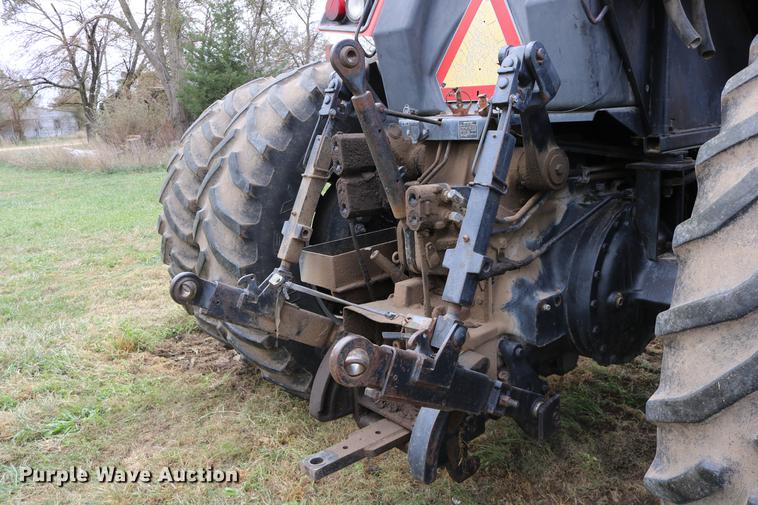 image for item DC3741 1984 International 5088 MFWD tractor