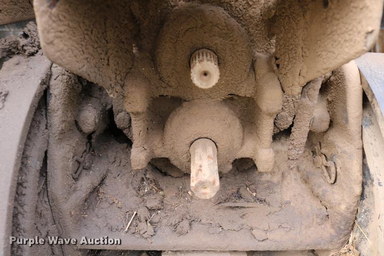 image for item DC3741 1984 International 5088 MFWD tractor