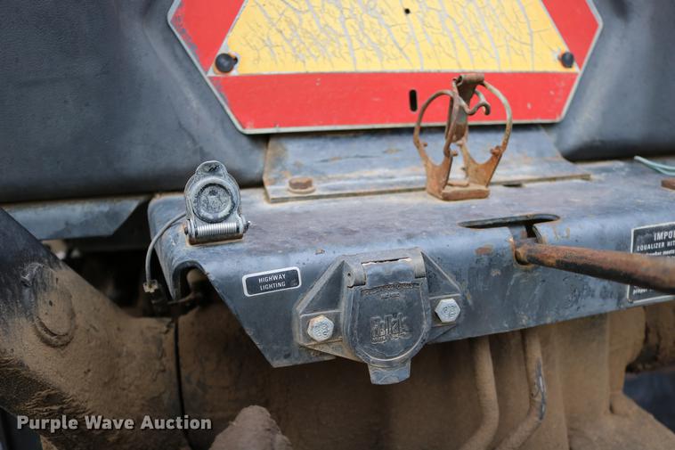 image for item DC3741 1984 International 5088 MFWD tractor