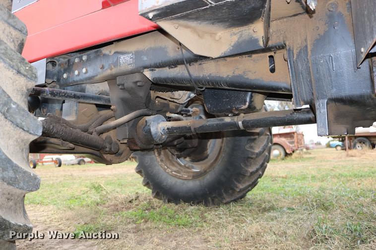 image for item DC3741 1984 International 5088 MFWD tractor