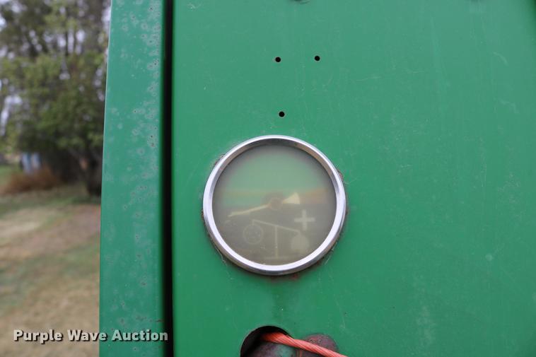 image for item DC3743 1990 John Deere 535 round baler