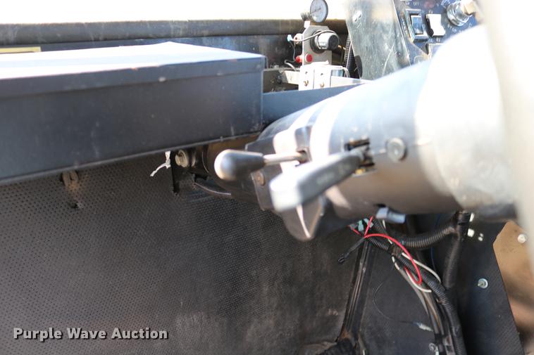 image for item DC3745 1995 Modern-flow MFI self-propelled applicator