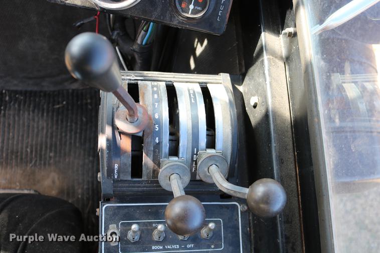 image for item DC3745 1995 Modern-flow MFI self-propelled applicator