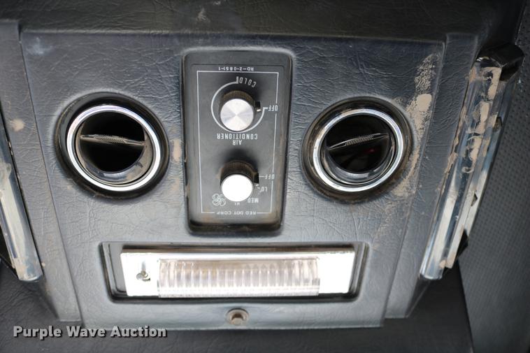 image for item DC3745 1995 Modern-flow MFI self-propelled applicator