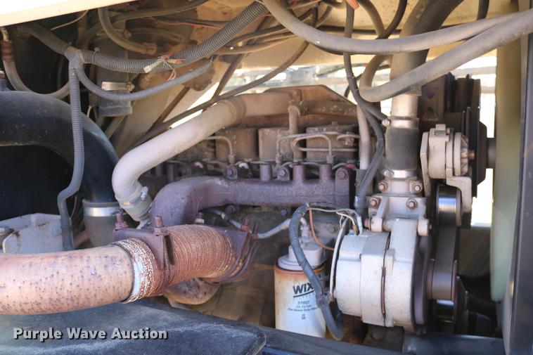 image for item DC3745 1995 Modern-flow MFI self-propelled applicator