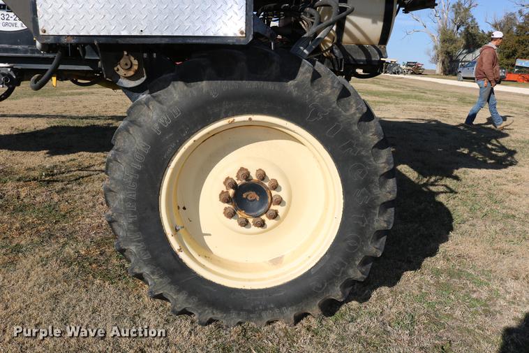 image for item DC3745 1995 Modern-flow MFI self-propelled applicator