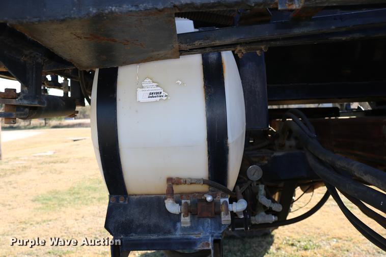 image for item DC3745 1995 Modern-flow MFI self-propelled applicator