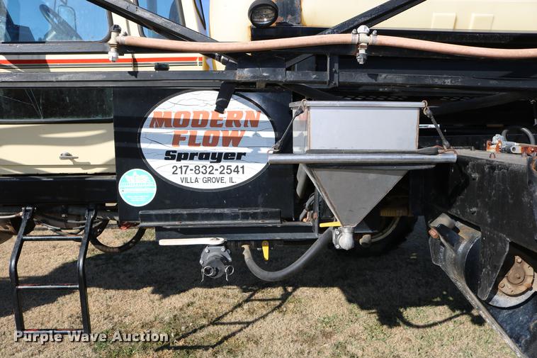 image for item DC3745 1995 Modern-flow MFI self-propelled applicator