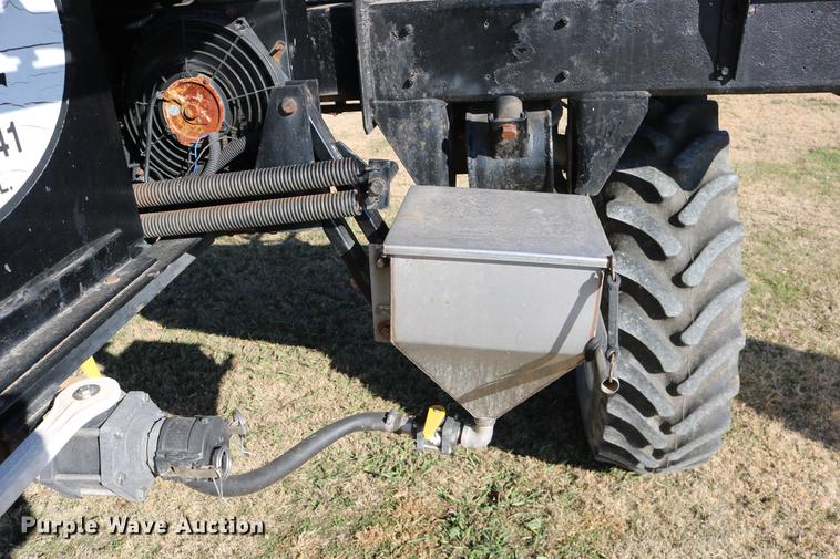 image for item DC3745 1995 Modern-flow MFI self-propelled applicator