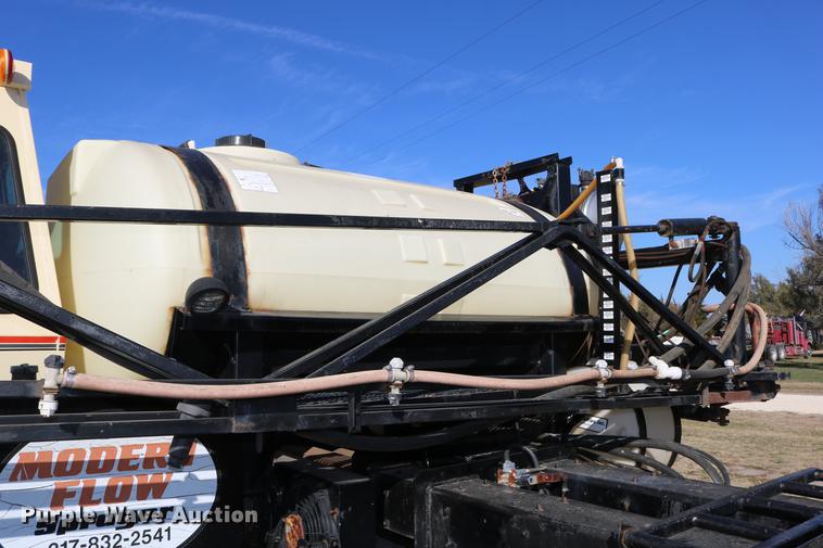 image for item DC3745 1995 Modern-flow MFI self-propelled applicator