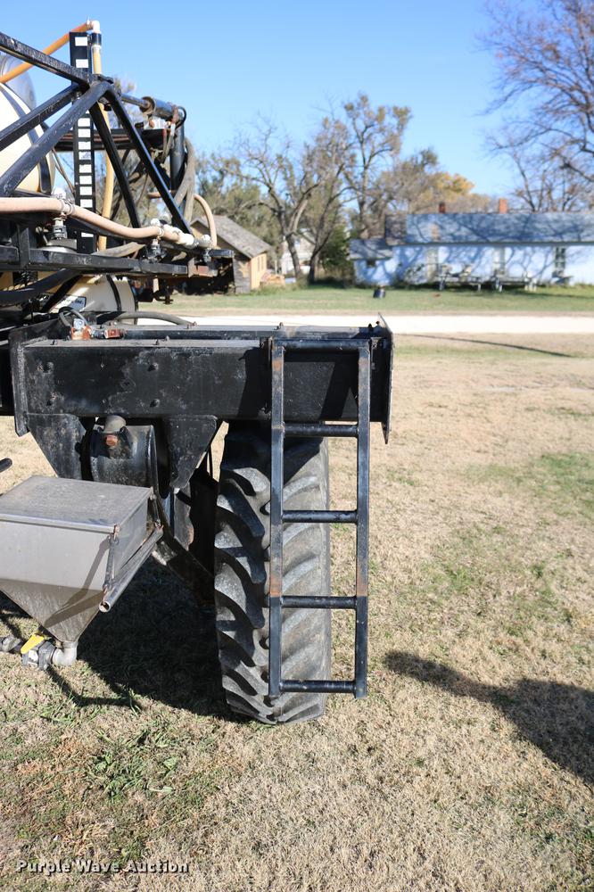 image for item DC3745 1995 Modern-flow MFI self-propelled applicator