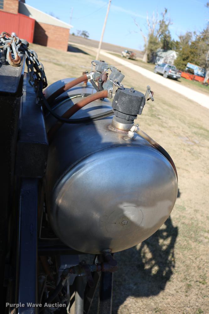 image for item DC3745 1995 Modern-flow MFI self-propelled applicator