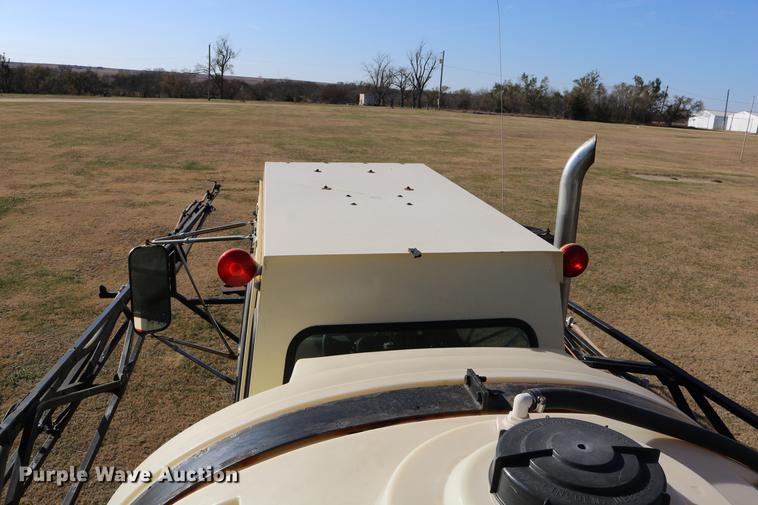 image for item DC3745 1995 Modern-flow MFI self-propelled applicator