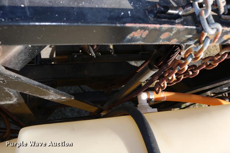 image for item DC3745 1995 Modern-flow MFI self-propelled applicator