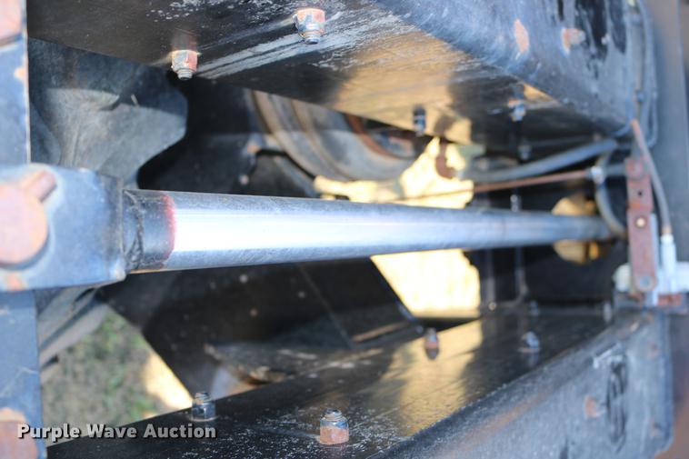 image for item DC3745 1995 Modern-flow MFI self-propelled applicator