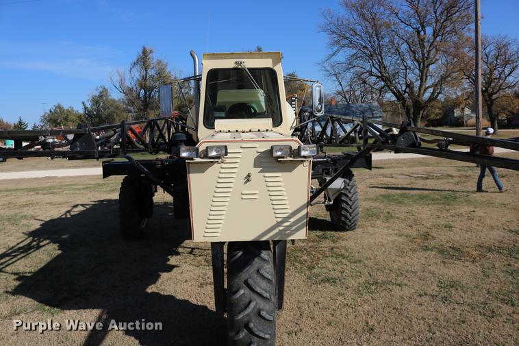 image for item DC3745 1995 Modern-flow MFI self-propelled applicator