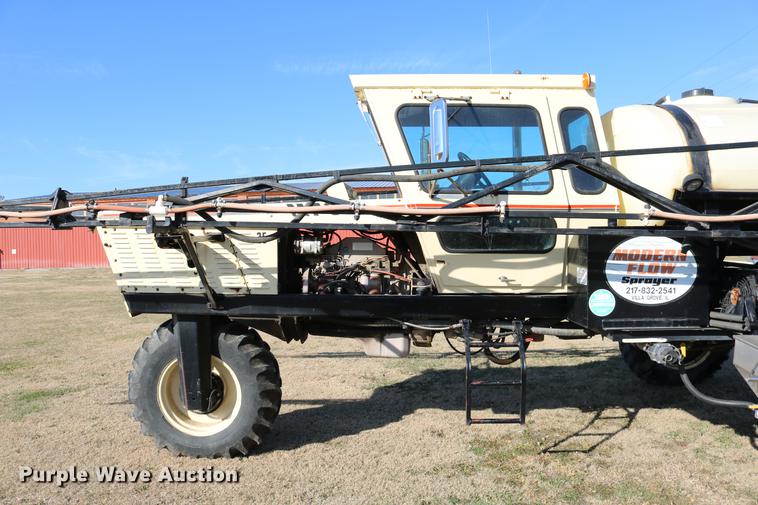 image for item DC3745 1995 Modern-flow MFI self-propelled applicator