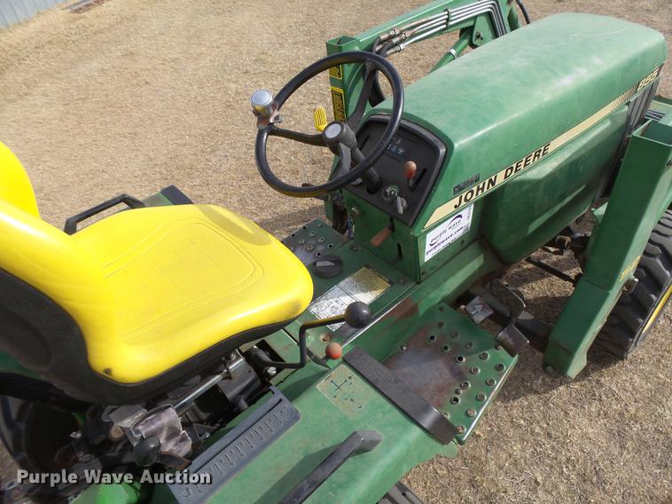 image for item DC3761 1989 John Deere 855 MFWD tractor