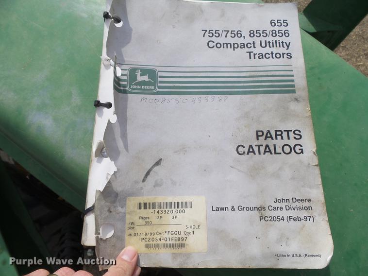 image for item DC3761 1989 John Deere 855 MFWD tractor