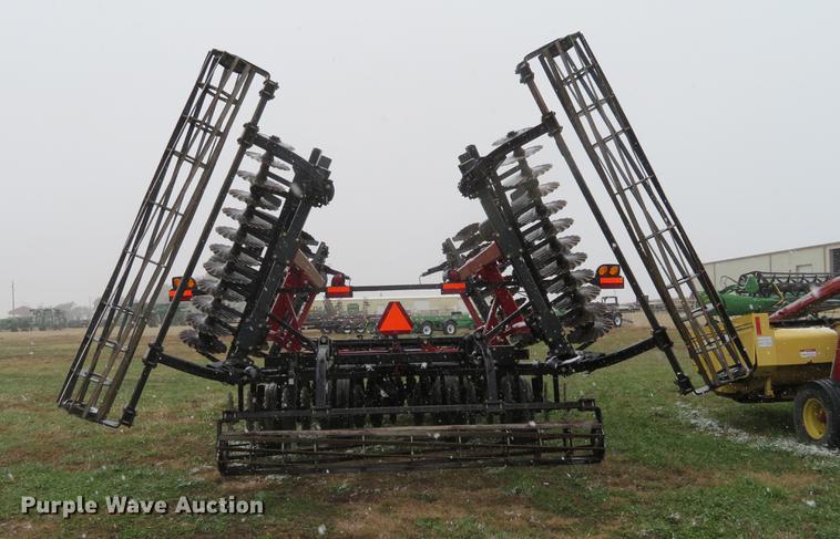 image for item DF9846 Case IH 330 Turbo vertical tillage