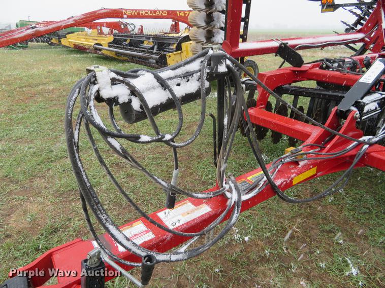 image for item DF9846 Case IH 330 Turbo vertical tillage