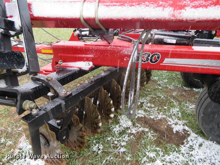 image for item DF9846 Case IH 330 Turbo vertical tillage