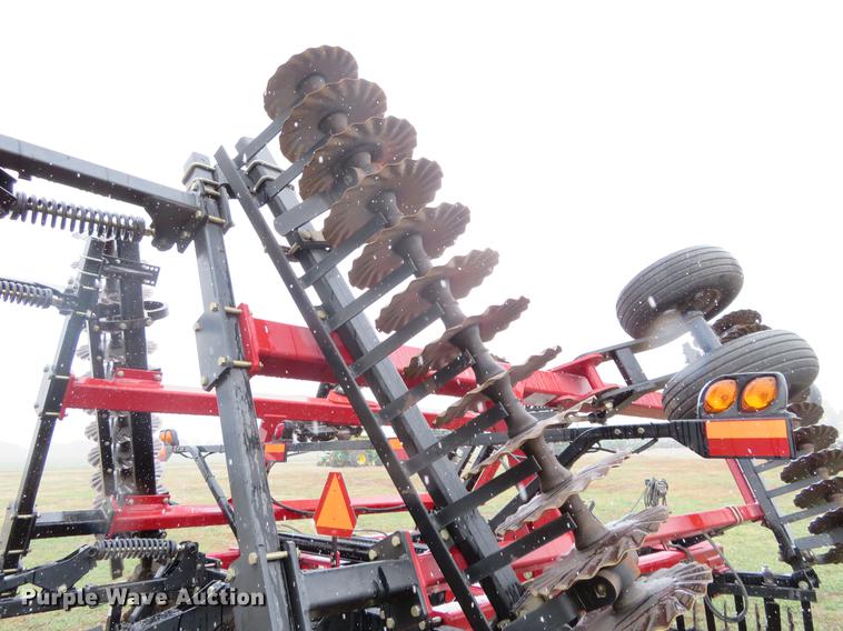 image for item DF9846 Case IH 330 Turbo vertical tillage