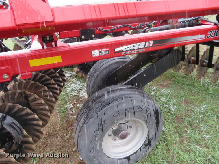 image for item DF9846 Case IH 330 Turbo vertical tillage