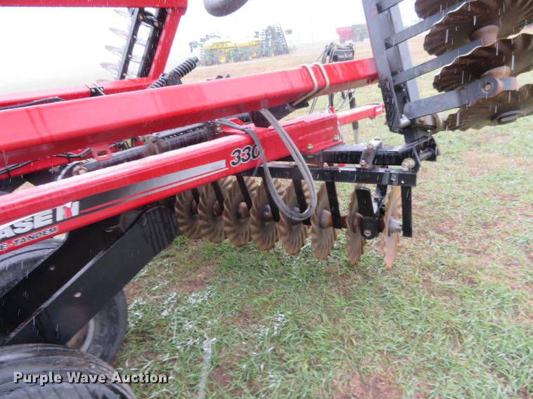 image for item DF9846 Case IH 330 Turbo vertical tillage