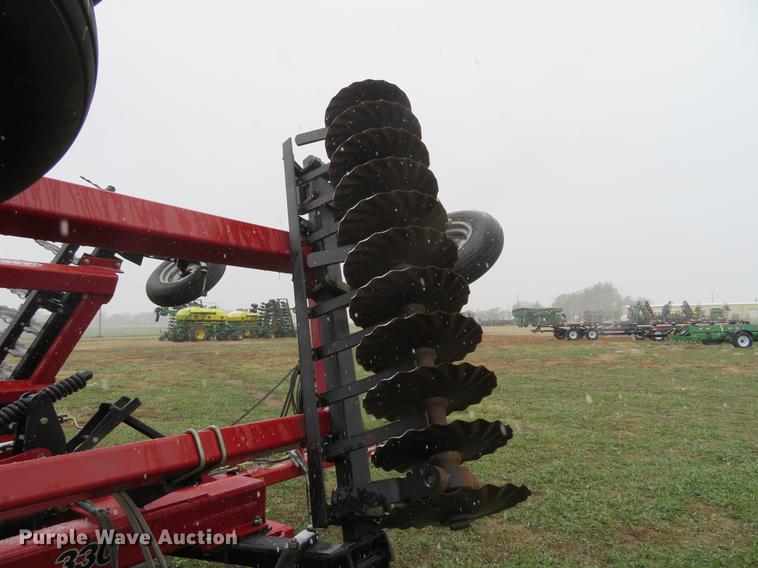 image for item DF9846 Case IH 330 Turbo vertical tillage