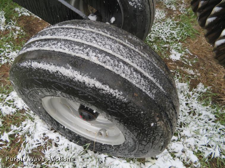 image for item DF9846 Case IH 330 Turbo vertical tillage
