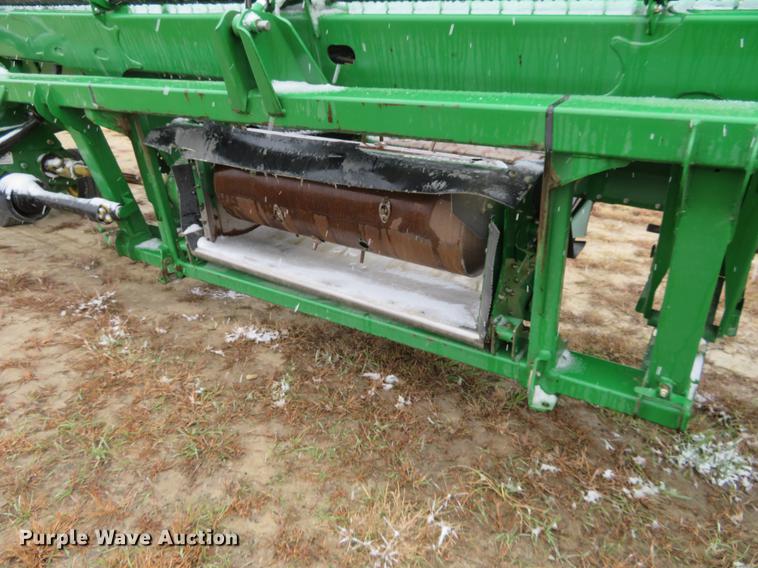 image for item DF9849 2009 John Deere 635D draper head