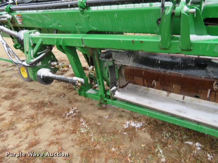 image for item DF9849 2009 John Deere 635D draper head