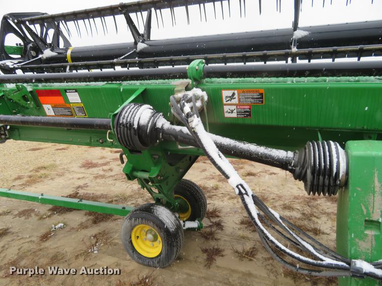 image for item DF9849 2009 John Deere 635D draper head