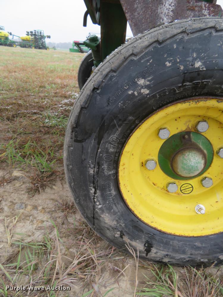 image for item DF9849 2009 John Deere 635D draper head