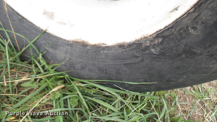 image for item DV9192 Landoll Soilmaster chisel plow