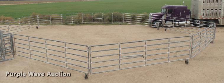 image for item DV9212 WW Livestock Systems corral